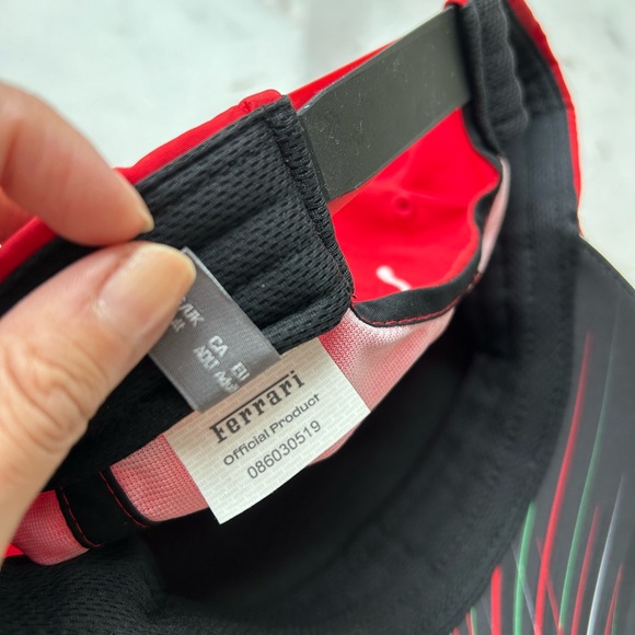 Ferrari hat✨ - Picture 4 of 6